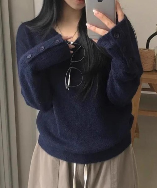 semplice（センプリチェ）の「ニット・セーター【韓国ファッション】（ニット/セーター・レディース・ネイビー/グレー/オフホワイト/キャメル・F）」の15枚目の写真