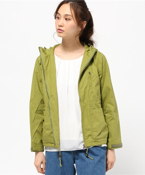 LBC（エルビーシー）の「ファミリーライン UNISEX コットンタイプライターマウンテンパーカー（マウンテンパーカー・レディース・ブラック/グリーン系その他/ブルー・LARGE/MEDIUM/SMALL）」の2枚目の写真