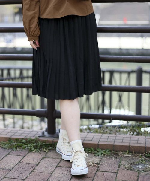 Denime（ドゥニーム）の「ジョーゼットプリーツスカート（スカート・レディース・グレー/ベージュ/ブラック・FREE）」の2枚目の写真