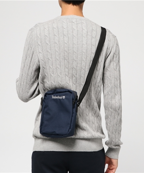 Timberland(ティンバーランド)の「スモールアイテムバッグ(ショルダーバッグ)(ショルダーバッグ・メンズ・ダークネイビー/ブラック・FREE)」の5枚目の写真