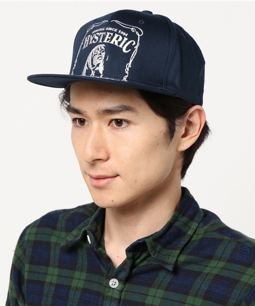 HYSTERIC GLAMOUR（ヒステリックグラマー）の「HYS WHISKY柄 刺繍キャップ（キャップ・メンズ・レッド/ネイビー/ブラック・FREE）」の3枚目の写真