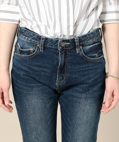 BEAUTY&YOUTH UNITED ARROWS（ビューティーアンドユースユナイテッドアローズ）の「【WEB限定】by ※セルヴィッジデニム9分丈スリムテーパードパンツ о（デニムパンツ・レディース・コバルトブルー/ネイビー・LARGE/SMALL/MEDIUM）」の12枚目の写真