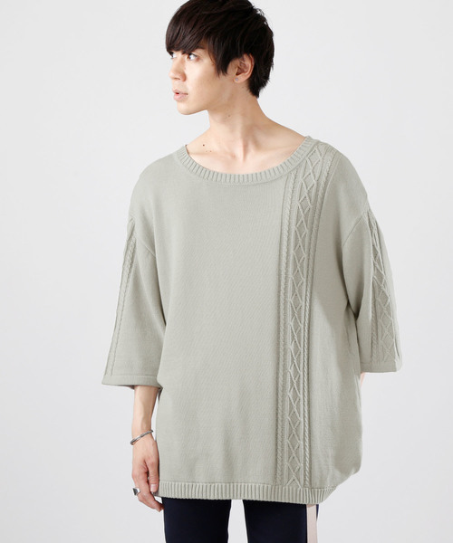 MONO-MART(モノマート)の「ビッグシルエットラインケーブル編みニット cotton100%(quarter sleeve)(ニット/セーター・メンズ・ベージュ/ライトグレー/ダークネイビー/オフホワイト・FREE)」の1枚目の写真