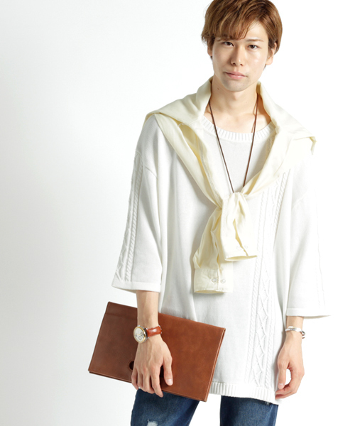 MONO-MART(モノマート)の「ビッグシルエットラインケーブル編みニット cotton100%(quarter sleeve)(ニット/セーター・メンズ・ベージュ/ライトグレー/ダークネイビー/オフホワイト・FREE)」の13枚目の写真