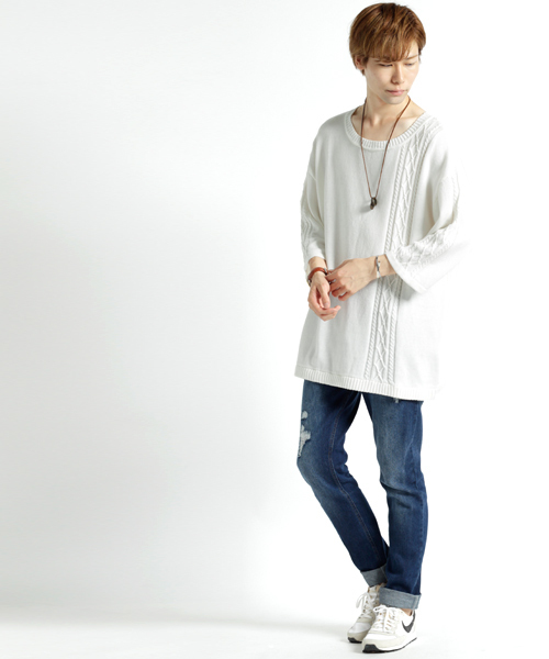 MONO-MART(モノマート)の「ビッグシルエットラインケーブル編みニット cotton100%(quarter sleeve)(ニット/セーター・メンズ・ベージュ/ライトグレー/ダークネイビー/オフホワイト・FREE)」の14枚目の写真