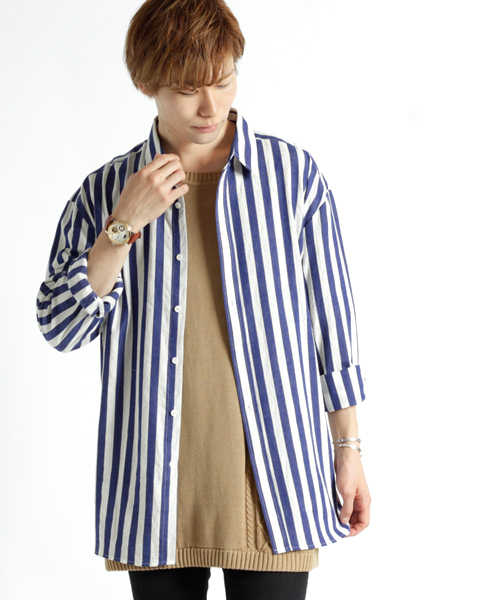 MONO-MART(モノマート)の「ビッグシルエットラインケーブル編みニット cotton100%(quarter sleeve)(ニット/セーター・メンズ・ベージュ/ライトグレー/ダークネイビー/オフホワイト・FREE)」の17枚目の写真