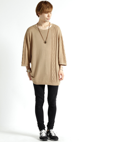 MONO-MART(モノマート)の「ビッグシルエットラインケーブル編みニット cotton100%(quarter sleeve)(ニット/セーター・メンズ・ベージュ/ライトグレー/ダークネイビー/オフホワイト・FREE)」の18枚目の写真