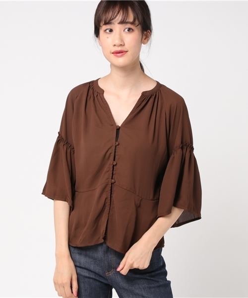 MERLOT（メルロー）の「フレアスリーブフロントボタンブラウス0049（シャツ/ブラウス・レディース・ブル－グレ－/ブラック/ブラウン/ホワイト/ベージュ・FREE）」の17枚目の写真