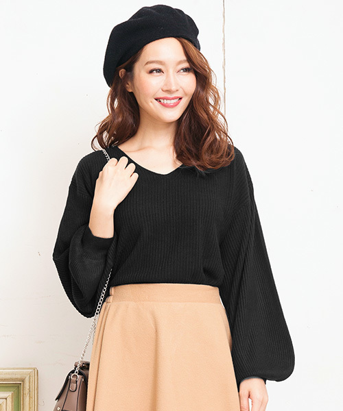 KOBE LETTUCE（コウベレタス）の「ゆったりシルエでふんわりフェミニンstyle！選べる[ハイネック/Vネック]バルーン袖コンシャス☆リブニットトップス/レディースセーター/長袖[C2780]神戸レタス（ニット/セーター・レディース・ホワイト系その他/ブラック系その他/グレー系その他/ブラウン系その他/グリーン系その他/ブルー系その他/イエロー系その他/ピンク系その他/レッド系その他/ホワイト系その他2/ブラック系その他2/グレー系その他2/ブラウン系その他2/グリーン系その他2/ブルー系その他2/イエロー系その他2/ピンク系その他2/レッド系その他2/レッド系その他4/レッド系その他3/ブルー系その他3/パープル系その他/イエロー系その他4/ブルー系その他4/イエロー系その他3/パープル系その他2/グレー系その他3/グレー系その他4・FREE）」の5枚目の写真