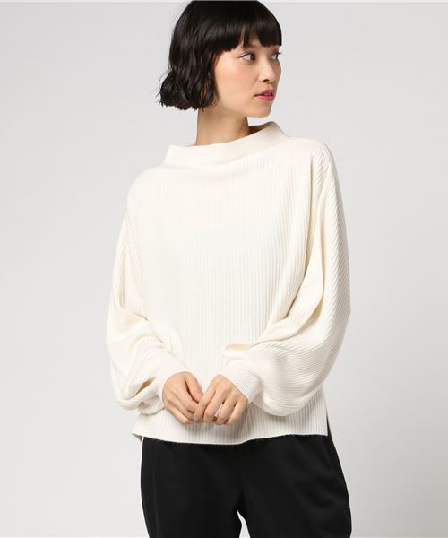 KOBE LETTUCE（コウベレタス）の「ゆったりシルエでふんわりフェミニンstyle！選べる[ハイネック/Vネック]バルーン袖コンシャス☆リブニットトップス/レディースセーター/長袖[C2780]神戸レタス（ニット/セーター・レディース・ホワイト系その他/ブラック系その他/グレー系その他/ブラウン系その他/グリーン系その他/ブルー系その他/イエロー系その他/ピンク系その他/レッド系その他/ホワイト系その他2/ブラック系その他2/グレー系その他2/ブラウン系その他2/グリーン系その他2/ブルー系その他2/イエロー系その他2/ピンク系その他2/レッド系その他2/レッド系その他4/レッド系その他3/ブルー系その他3/パープル系その他/イエロー系その他4/ブルー系その他4/イエロー系その他3/パープル系その他2/グレー系その他3/グレー系その他4・FREE）」の2枚目の写真