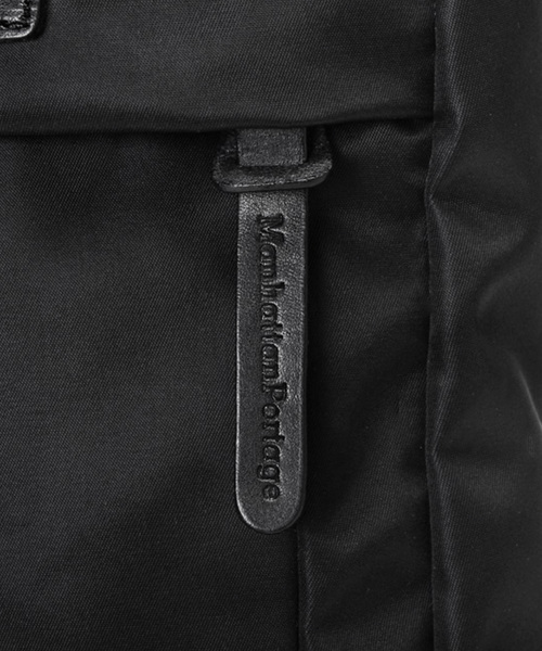 Manhattan Portage BLACK LABEL(マンハッタンポーテージ ブラックレーベル)の「BELT PKWY TWILL SLING CROSS BODY BAG(ボディバッグ/ウエストポーチ・メンズ・ブラック/ダークネイビー・SMALL)」の6枚目の写真
