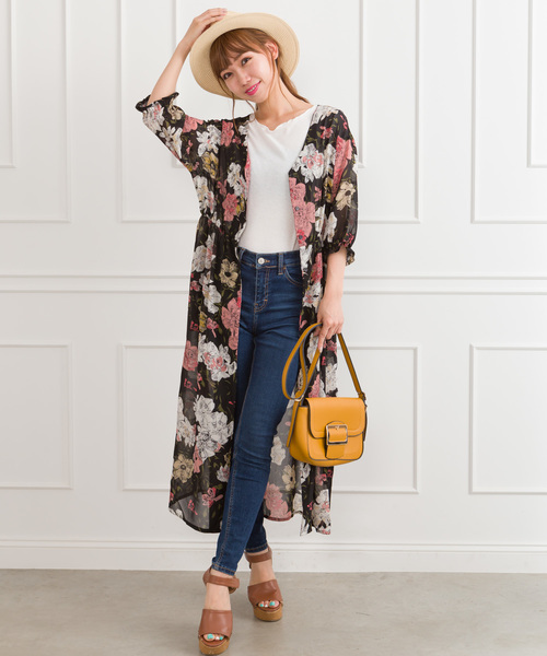 SpRay(スプレイ)の「5分袖花柄ガウン(カーディガン/ボレロ・レディース・ホワイト/ブラック/ネイビー・FREE)」の9枚目の写真