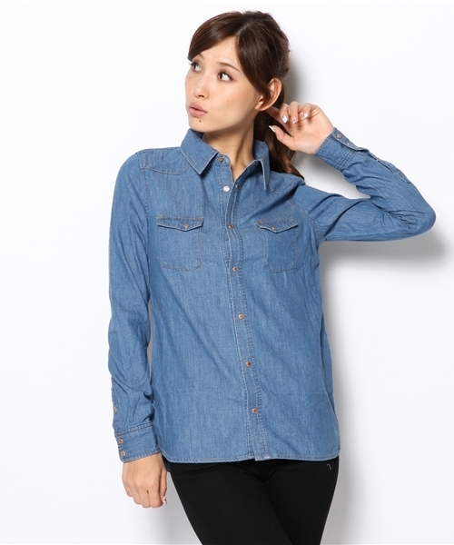 LOUNGEDRESS（ラウンジドレス）の「デニムウエスタンシャツ（シャツ/ブラウス・レディース・インディゴブルー/サックスブルー・ﾌﾘ-）」の8枚目の写真