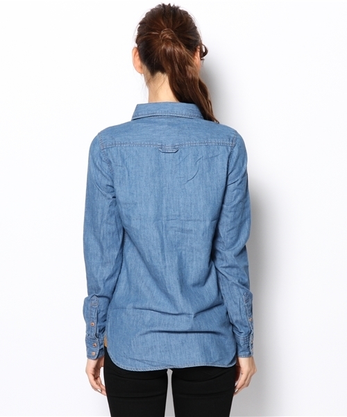 LOUNGEDRESS（ラウンジドレス）の「デニムウエスタンシャツ（シャツ/ブラウス・レディース・インディゴブルー/サックスブルー・ﾌﾘ-）」の15枚目の写真