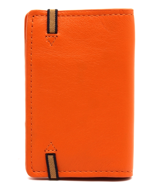 カレロワイヤル Carre royal paris レザー 二つ折り財布 たまらなく 赤