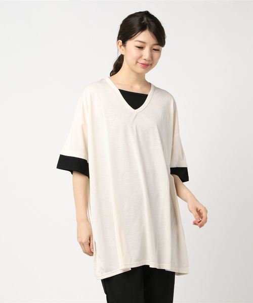 Bling Leads（ブリングリーズ）の「【Bl】TRビッグフェイクレイヤードVネックデザインT（Tシャツ/カットソー・メンズ・ホワイト/ブラック/チャコールグレー/キャメル/スモークピンク/マルチ/ネイビー・MEDIUM/LARGE/X-LARGE）」の2枚目の写真