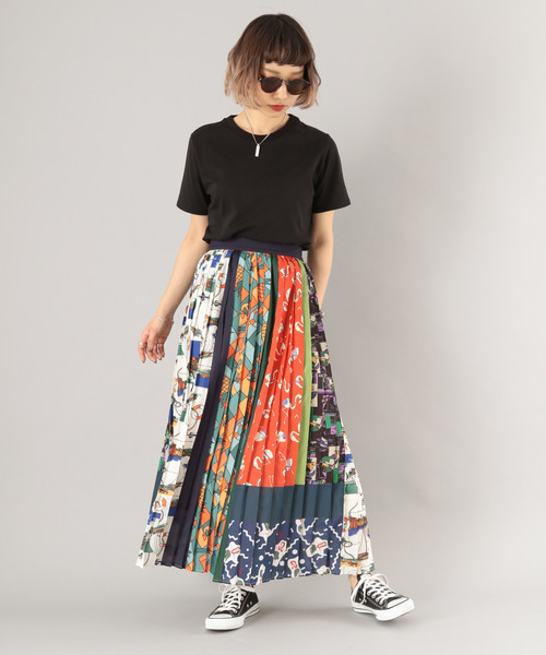 PAGEBOY（ページボーイ）の「アロハパネルプリーツスカート（スカート・レディース・ブラック/ネイビー・FREE）」の10枚目の写真