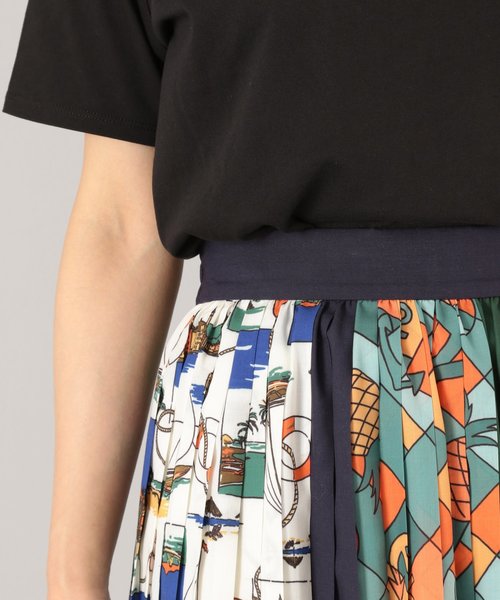 PAGEBOY（ページボーイ）の「アロハパネルプリーツスカート（スカート・レディース・ブラック/ネイビー・FREE）」の15枚目の写真