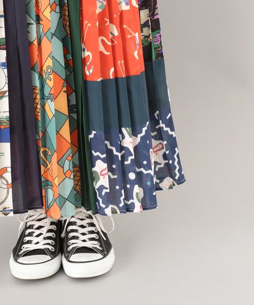 PAGEBOY（ページボーイ）の「アロハパネルプリーツスカート（スカート・レディース・ブラック/ネイビー・FREE）」の16枚目の写真