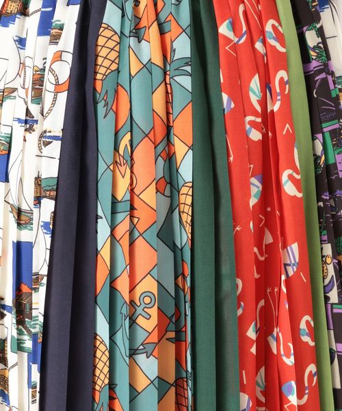 PAGEBOY（ページボーイ）の「アロハパネルプリーツスカート（スカート・レディース・ブラック/ネイビー・FREE）」の19枚目の写真