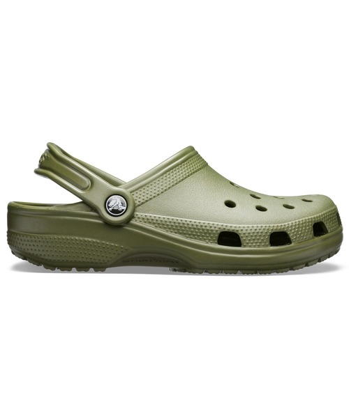 crocs（クロックス）の「クロックス  クラシック クロッグ サンダル / crocs Classic clog sandal（サンダル・レディース・ホワイト/ブラック/ネイビー/グレー/ピンク/ブロンズ/アーミー/バーガンディー/グリーン/ブラウン/ブルー/オレンジ/ミント/その他1/ライム/ブルー系その他/その他2/ブルー系その他2/グリーン系その他2/パープル系その他/グリーン系その他/レッド系その他/ピンク系その他4/ブルー系その他3/イエロー/ダークグリーン/オレンジ系その他/ホワイト系その他/ブルー系その他4/グリーン系その他3/オレンジ系その他2/ピンク系その他5/パープル/オレンジ系その他3/イエロー系その他/オレンジ系その他4/ブルー系その他5/イエロー系その他2/ベージュ/ブルー系その他7/ブルー系その他6/バイオレット/グリーン系その他4/フューシャピンク/カーキ/レモンイエロー/ピンク系その他6/レッド/レッド系その他2/グレー系その他/ピンク系その他7/ベージュ系その他/グリーン系その他5/パープル系その他2/ラベンダー/ブラウン系その他/モスグリーン/ピンク系その他3/ピンク系その他2/パープル系その他3・22cm/23cm/24cm/25cm/26cm/27cm/28cm/29cm/31cm/30cm/21cm）」の16枚目の写真