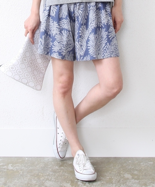 coen（コーエン）の「リーフプリントショーツ（その他パンツ・レディース・ホワイト/グレー/コバルトブルー・FREE）」の3枚目の写真