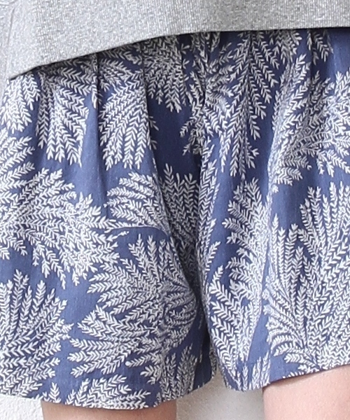 coen（コーエン）の「リーフプリントショーツ（その他パンツ・レディース・ホワイト/グレー/コバルトブルー・FREE）」の8枚目の写真