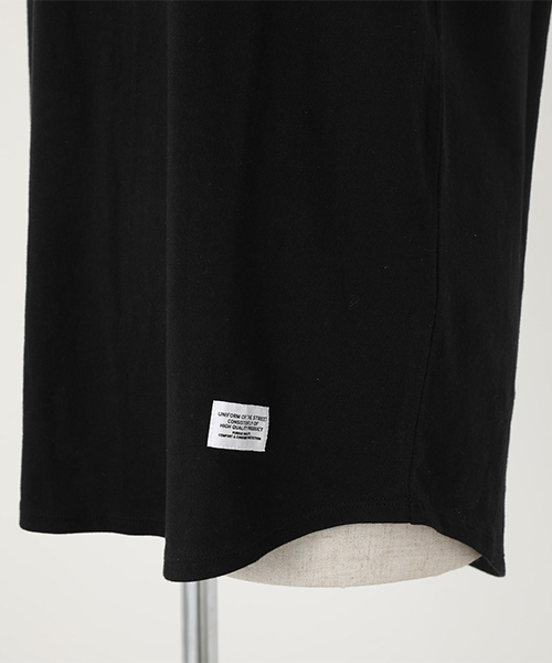 AZUL by moussy（アズールバイマウジー）の「SIMPLE LONG TANKTOP/シンプルロングタンクトップ（タンクトップ・メンズ・ホワイト/ブラック/杢グレー・SMALL/MEDIUM/LARGE）」の4枚目の写真