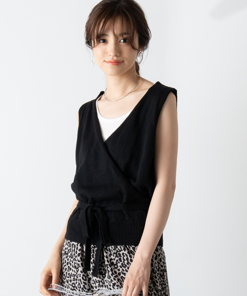 WEGO（ウィゴー）の「WEGO/カシュクールベスト（ベスト・レディース・ベージュ/ブラック・FREE）」の2枚目の写真