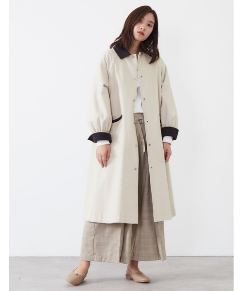 POU DOU DOU（プードゥドゥ）の「ドットボタンぷっくり袖ステンカラーコート（ステンカラーコート・レディース・カーキ/インディゴブルー/ベージュ/キナリ・3）」の5枚目の写真