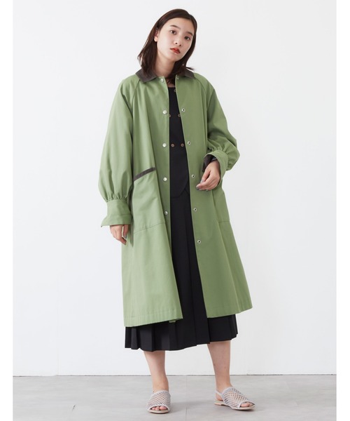 POU DOU DOU（プードゥドゥ）の「ドットボタンぷっくり袖ステンカラーコート（ステンカラーコート・レディース・カーキ/インディゴブルー/ベージュ/キナリ・3）」の22枚目の写真