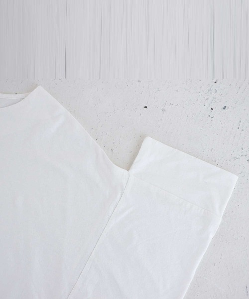 antiqua(アンティカ)の「ボートネックドルマンT(Tシャツ/カットソー・レディース・マスタード/ブラウン系その他2/オートミール/ブラウン系その他/オフホワイト/ブラック/ブラウン系その他3/グリーン系その他/オレンジ/ブルー系その他・FREE)」の13枚目の写真