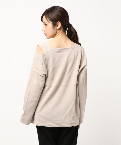 DouDou（ドゥドゥ）の「ショルダースリットプルオーバー（ニット/セーター・レディース・グレイッシュベージュ/グリーン/バイオレット・FREE）」の4枚目の写真