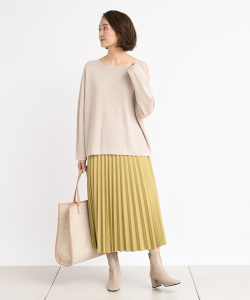 DouDou（ドゥドゥ）の「ショルダースリットプルオーバー（ニット/セーター・レディース・グレイッシュベージュ/グリーン/バイオレット・FREE）」の8枚目の写真