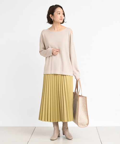 DouDou（ドゥドゥ）の「ショルダースリットプルオーバー（ニット/セーター・レディース・グレイッシュベージュ/グリーン/バイオレット・FREE）」の15枚目の写真