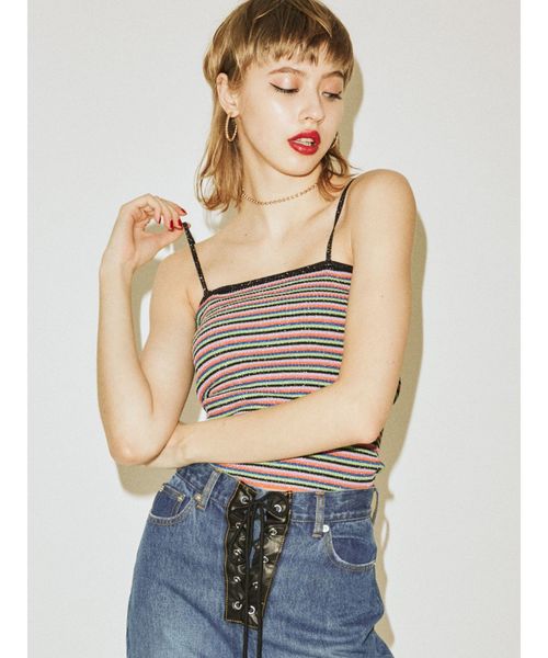 jouetie（ジュエティ）の「ラメボーダーニットキャミソール（キャミソール・レディース・ブラック/レッド/ピンク・MEDIUM）」の2枚目の写真