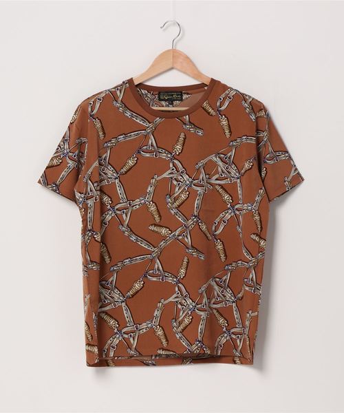 ADPOSION（アドポーション）の「総柄ショートスリーブクルーネックTシャツ（Tシャツ/カットソー・メンズ・レッド系その他/ブラウン系その他/ブラック/ホワイト/グリーン系その他/ブラック系その他・LARGE/MEDIUM）」の2枚目の写真