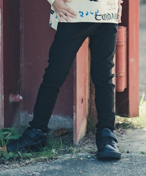 RADCHAP(ラッドチャップ)の「プレミアムストレッチパンツ(その他パンツ・キッズ・ブラック・130cm/90cm/140cm/110cm/150cm/100cm/120cm)」の1枚目の写真