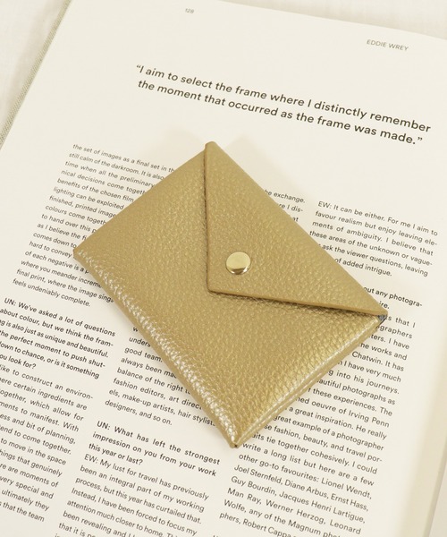 emesuelee(エメスーリー)の「シボ加工 本革 コンパクトカードケース(カードケース・レディース・ブラック/ベージュ/シルバー/オレンジ/ブルー/ゴールド/パープル/ライトブルー/グリーン/イエロー/ピンク/オレンジ系/ミント・フリー)」の13枚目の写真