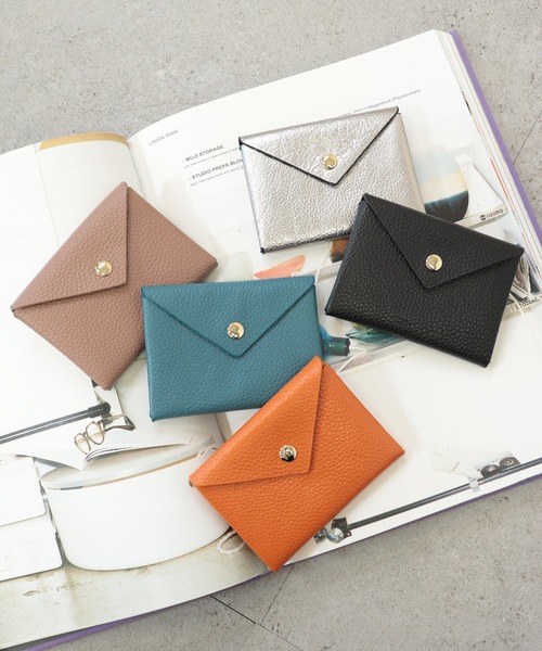 emesuelee(エメスーリー)の「シボ加工 本革 コンパクトカードケース(カードケース・レディース・ブラック/ベージュ/シルバー/オレンジ/ブルー/ゴールド/パープル/ライトブルー/グリーン/イエロー/ピンク/オレンジ系/ミント・フリー)」の18枚目の写真