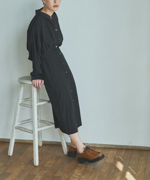 John Audrey John ワンピース ワンピース John 衿付ドルマンスリーブ And Wad オードリーアンドジョンワッド のファッション And John Audrey Audrey Wad