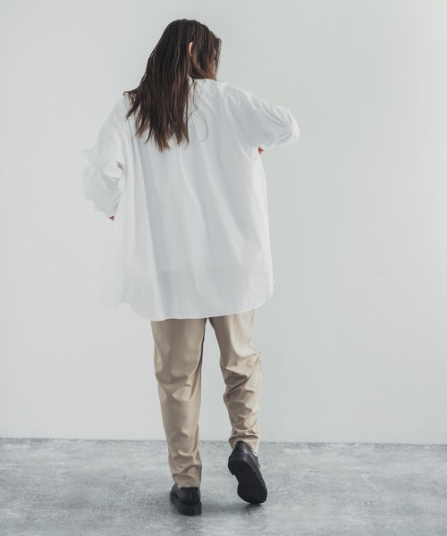 Audience（オーディエンス）の「【撥水・撥油 】オーバーサイズ クロス ストレッチ タイプライター バンドカラー 長袖 ボクシーシャツ（シャツ/ブラウス・メンズ・ブラック/オフホワイト・M/L）」の5枚目の写真