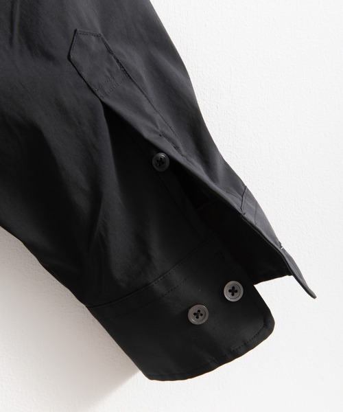 Audience（オーディエンス）の「【撥水・撥油 】オーバーサイズ クロス ストレッチ タイプライター バンドカラー 長袖 ボクシーシャツ（シャツ/ブラウス・メンズ・ブラック/オフホワイト・M/L）」の22枚目の写真