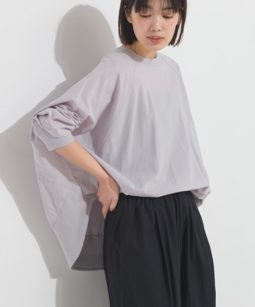 OMNES（オムネス）の「塩縮加工 タイプライター リブ切替ラグランプルオーバー（シャツ/ブラウス・レディース・ホワイト/ブラック/ベージュ/ブルー系その他/サックスブルー系/ブラウン/ライトグレー/モカ・FREE）」の4枚目の写真