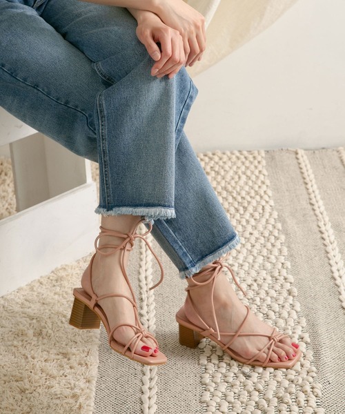 RODE SKO（ロデスコ）の「HELLEVI アンクルストラップサンダル（サンダル・レディース・キャメル/ピンクベージュ・36/37/38）」の4枚目の写真