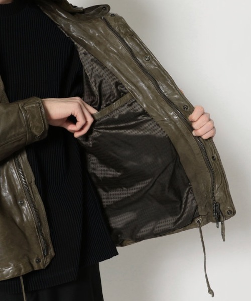 NCB neat caprice brand(エヌシービーニートカプリスブランド)の「NCB neat caprice brand(エヌシービーニートカプリスブランド) シープシェルパーカー(ブルゾン・メンズ・ブラック/オリーブ・LARGE/SMALL/MEDIUM)」の10枚目の写真