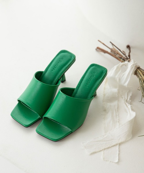 rectangle（レクタングル）の「スクエアトゥヒールサンダル（サンダル・レディース・ブラック/イエロー/グリーン/アイボリー・SMALL/MEDIUM/LARGE）」の4枚目の写真