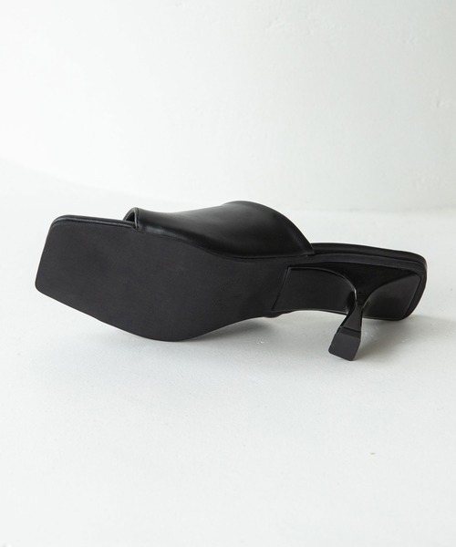 rectangle（レクタングル）の「スクエアトゥヒールサンダル（サンダル・レディース・ブラック/イエロー/グリーン/アイボリー・SMALL/MEDIUM/LARGE）」の13枚目の写真