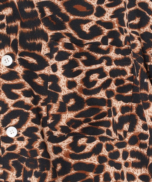 CONVERSE STARS（コンバーススターズ）の「レオパードオープンカラーシャツ（シャツ/ブラウス・メンズ・オレンジ/ブラック・MEDIUM/LARGE）」の11枚目の写真