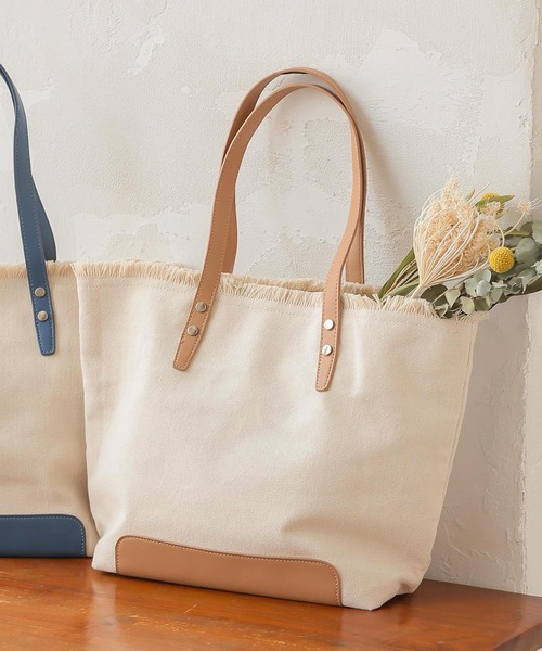 KOBE LETTUCE（コウベレタス）の「フリンジキャンバストートバッグ（トートバッグ・レディース・ブルー系その他/ブラック/ベージュ・FREE）」の2枚目の写真